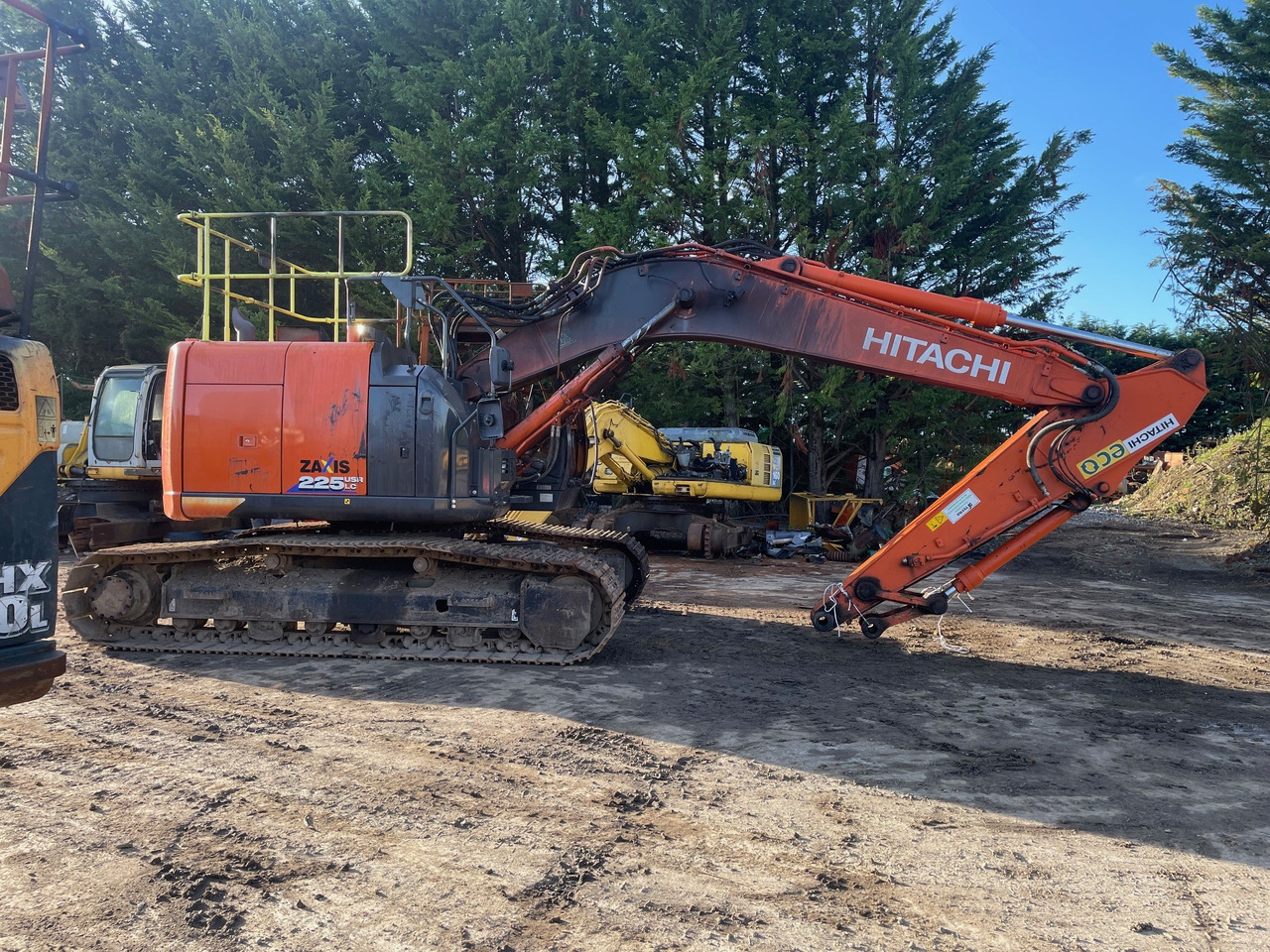 HITACHI ZX225USLC-6 - Pelle sur chenille: photos 2 HITACHI ZX225USLC-6 - Pelle sur chenille: photos 2