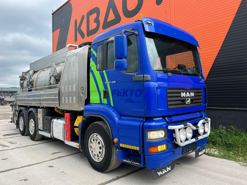 MAN TGA 26.430 6x2*4 TANK 13700 l / VACUUM MORO PM200R - 2283 hours / PRESSURE Pratissoli KF38 - 40 l/min - 150 bar - Camion vidangeur: photos 3 MAN TGA 26.430 6x2*4 TANK 13700 l / VACUUM MORO PM200R - 2283 hours / PRESSURE Pratissoli KF38 - 40 l/min - 150 bar - Camion vidangeur: photos 3