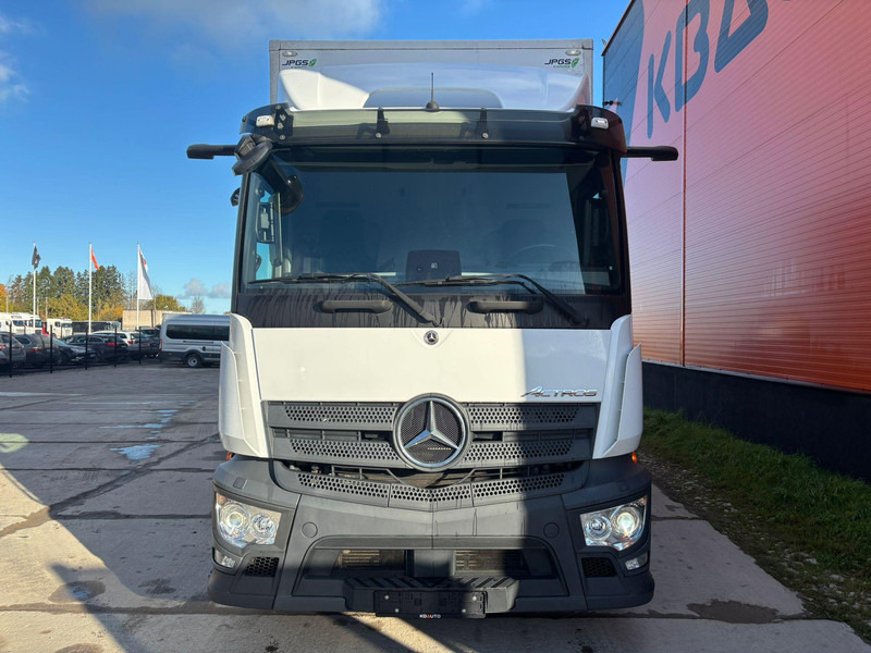 Mercedes-Benz Actros 1830 4x2 BOX L=7803 mm - Camion fourgon: photos 3 Mercedes-Benz Actros 1830 4x2 BOX L=7803 mm - Camion fourgon: photos 3