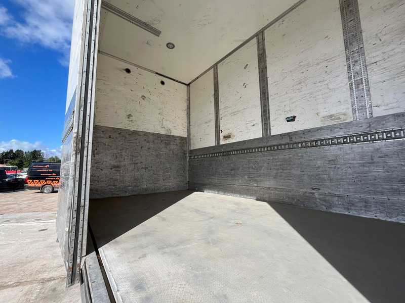 Camion fourgon Mercedes-Benz Actros 2545 6x2*4 BOX L=7400mm: photos 13