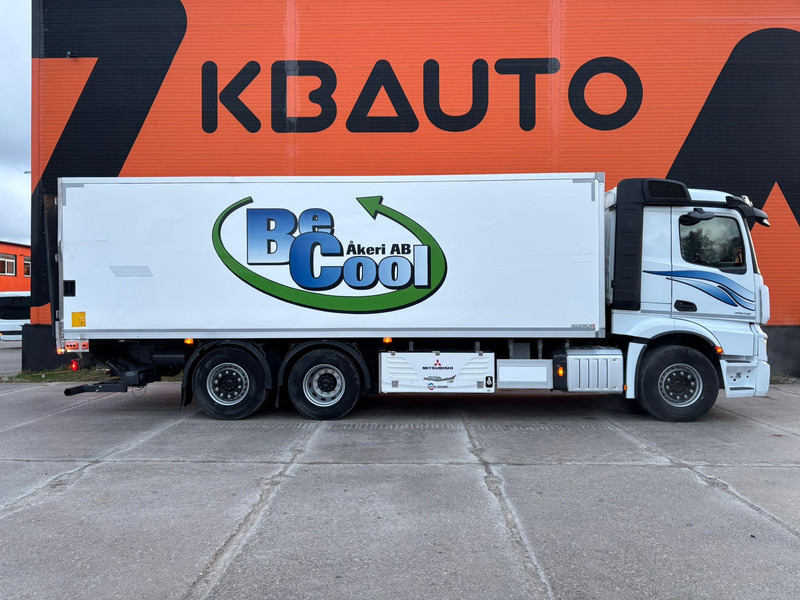 Mercedes-Benz Actros 2848 6x2*4 MITSUBISHI TU1250 MT / BOX L=7551 mm - Camion frigorifique: photos 5 Mercedes-Benz Actros 2848 6x2*4 MITSUBISHI TU1250 MT / BOX L=7551 mm - Camion frigorifique: photos 5