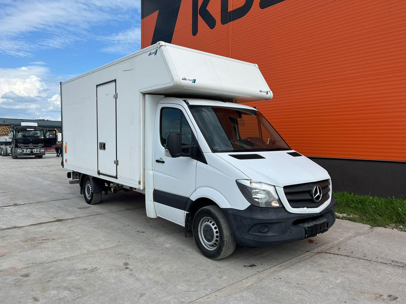 Mercedes-Benz Sprinter 316 CDI LIFT / WEBASTO / AC - Fourgon grand volume: photos 4 Mercedes-Benz Sprinter 316 CDI LIFT / WEBASTO / AC - Fourgon grand volume: photos 4