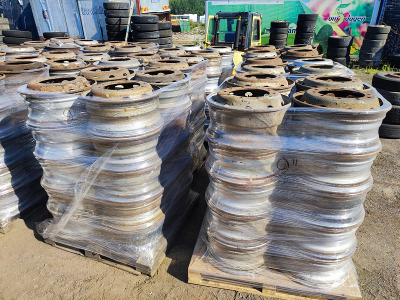 Rims for truck / Veoauto plekkveljed - Pneu pour Camion: photos 3 Rims for truck / Veoauto plekkveljed - Pneu pour Camion: photos 3