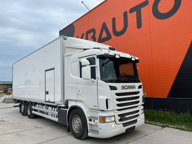 Scania G 440 6x2*4 EURO 6 ! / RETARDER / BOX L=8427 mm - Camion frigorifique: photos 3 Scania G 440 6x2*4 EURO 6 ! / RETARDER / BOX L=8427 mm - Camion frigorifique: photos 3