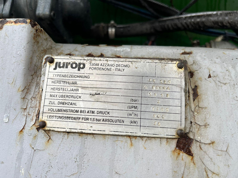 Camion vidangeur Scania P 94 4x2 TANK 9000 I + 1200 l / VACUUM Jurop PR150 / PRESSURE Pratissoli 150 bar / 102 l/min: photos 15 Camion vidangeur Scania P 94 4x2 TANK 9000 I + 1200 l / VACUUM Jurop PR150 / PRESSURE Pratissoli 150 bar / 102 l/min: photos 15