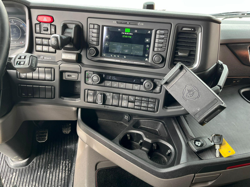 Camion plateau, Camion grue Scania R 650 6x4 PK24001 / PLATFORM L=6800 mm: photos 19