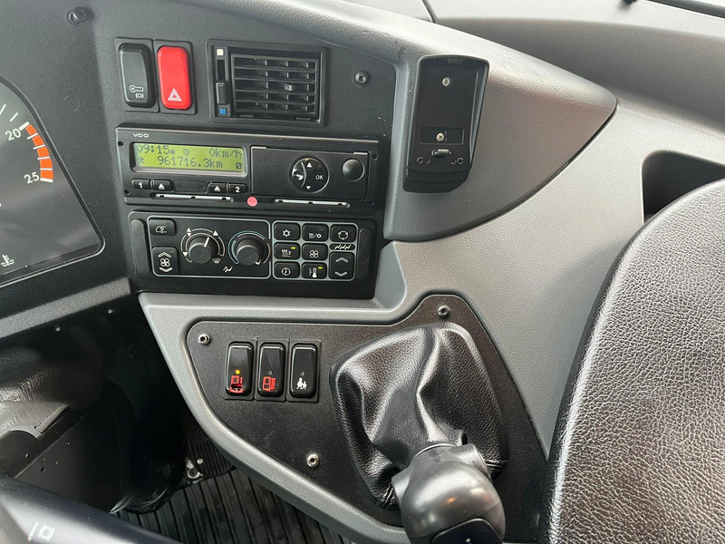 Bus interurbain Setra S 417 UL 6x2*4 AC / AUXILIARY HEATER / WC / WHEELCHAIR LIFT: photos 12 Bus interurbain Setra S 417 UL 6x2*4 AC / AUXILIARY HEATER / WC / WHEELCHAIR LIFT: photos 12