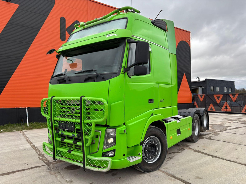 Volvo FH 16 600 6x2 GLOBE XXL ! / HYDRAULICS / RETARDER / DOUBLE BOGIE - Tracteur routier: photos 2 Volvo FH 16 600 6x2 GLOBE XXL ! / HYDRAULICS / RETARDER / DOUBLE BOGIE - Tracteur routier: photos 2