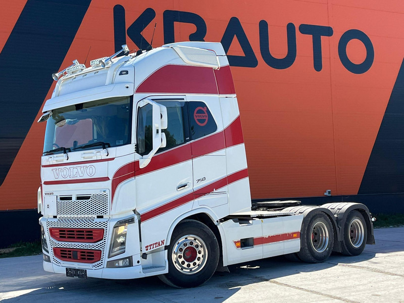 Volvo FH 16 750 6x2 RETARDER / HYDRAULICS / DOUBLE BOGIE / FULL AIR / ADR / GLOBE XL - Tracteur routier: photos 1 Volvo FH 16 750 6x2 RETARDER / HYDRAULICS / DOUBLE BOGIE / FULL AIR / ADR / GLOBE XL - Tracteur routier: photos 1
