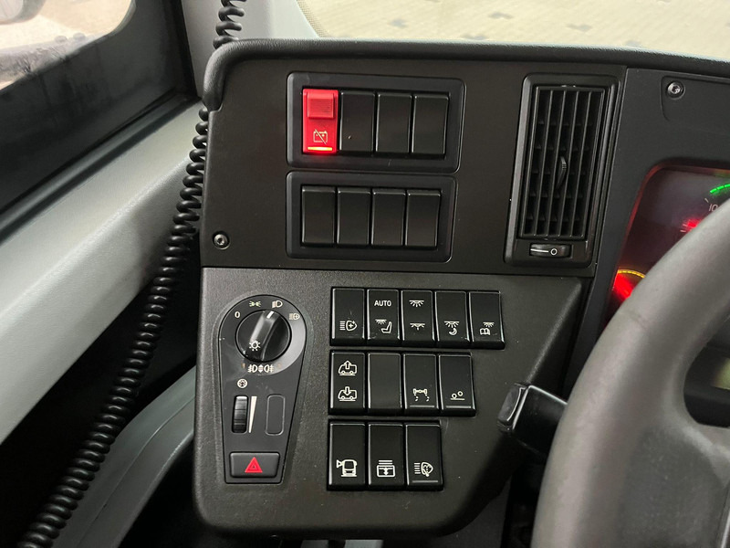 Bus urbain Volvo B8RLE 8900 6x2 AC / AUXILIARY HEATER / WHEELCHAIR RAMP: photos 12 Bus urbain Volvo B8RLE 8900 6x2 AC / AUXILIARY HEATER / WHEELCHAIR RAMP: photos 12