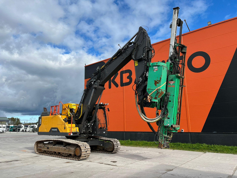 Volvo EC 300 E WITH MONTABERT CPA 295 DRILL PRICE 123900.- - Pelle sur chenille: photos 3 Volvo EC 300 E WITH MONTABERT CPA 295 DRILL PRICE 123900.- - Pelle sur chenille: photos 3