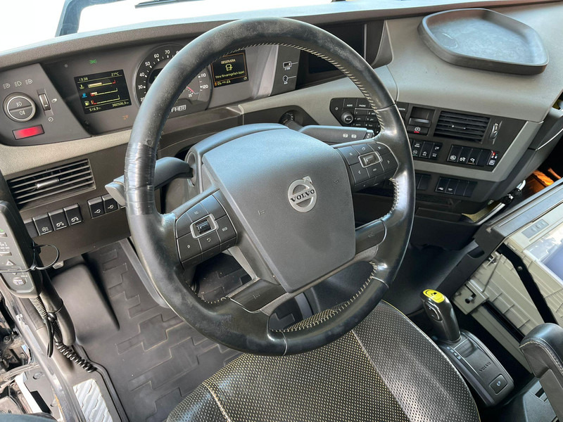 Camion porte-voitures Volvo FH 16 750 8x4 HMF2620K-5 / WINCH / PLATFORM L=7100 mm: photos 16 Camion porte-voitures Volvo FH 16 750 8x4 HMF2620K-5 / WINCH / PLATFORM L=7100 mm: photos 16