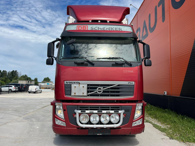 Volvo FH 460 6x2 THERMO KING TS-500 / BOX L=7467 mm - Camion frigorifique: photos 2 Volvo FH 460 6x2 THERMO KING TS-500 / BOX L=7467 mm - Camion frigorifique: photos 2