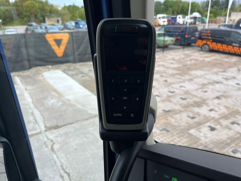 Volvo FH 500 8x4*4 GLOBE XL / RETARDER / CHASSIS L=7589 mm — crédit-bail Volvo FH 500 8x4*4 GLOBE XL / RETARDER / CHASSIS L=7589 mm: photos 19