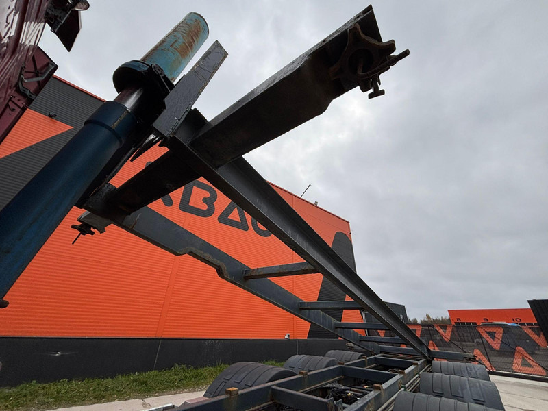 Châssis cabine Volvo FH 540 8x4*4 CHASSIS L=6124 mm: photos 11 Châssis cabine Volvo FH 540 8x4*4 CHASSIS L=6124 mm: photos 11