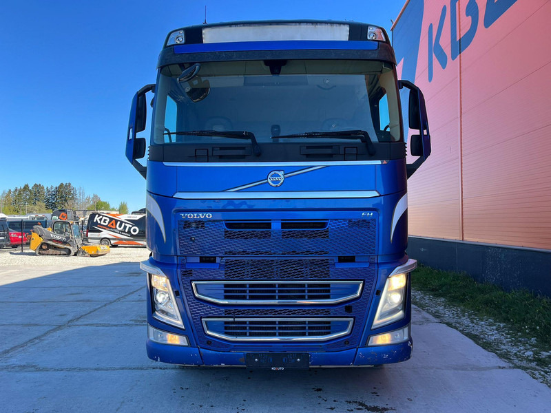 Volvo FH 540 8x4/4 - Camion grumier, Camion grue: photos 3 Volvo FH 540 8x4/4 - Camion grumier, Camion grue: photos 3