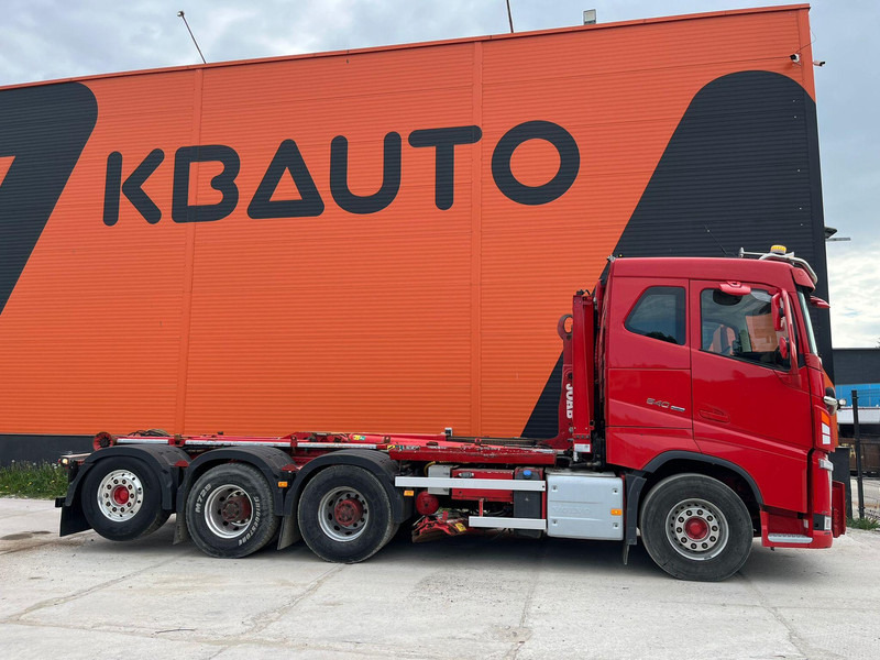Volvo FH 540 8x4*4 JOAB L24 ton / L=5950 mm / UNDERBODY SCRAPER / RETARDER - Camion ampliroll: photos 5 Volvo FH 540 8x4*4 JOAB L24 ton / L=5950 mm / UNDERBODY SCRAPER / RETARDER - Camion ampliroll: photos 5