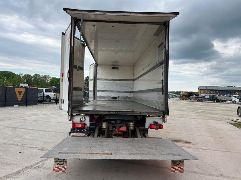 Camion fourgon Volvo FM 330 4x2 BOX L=7533 mm: photos 11