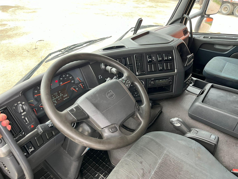 Camion fourgon Volvo FM 330 4x2 BOX L=7533 mm: photos 16