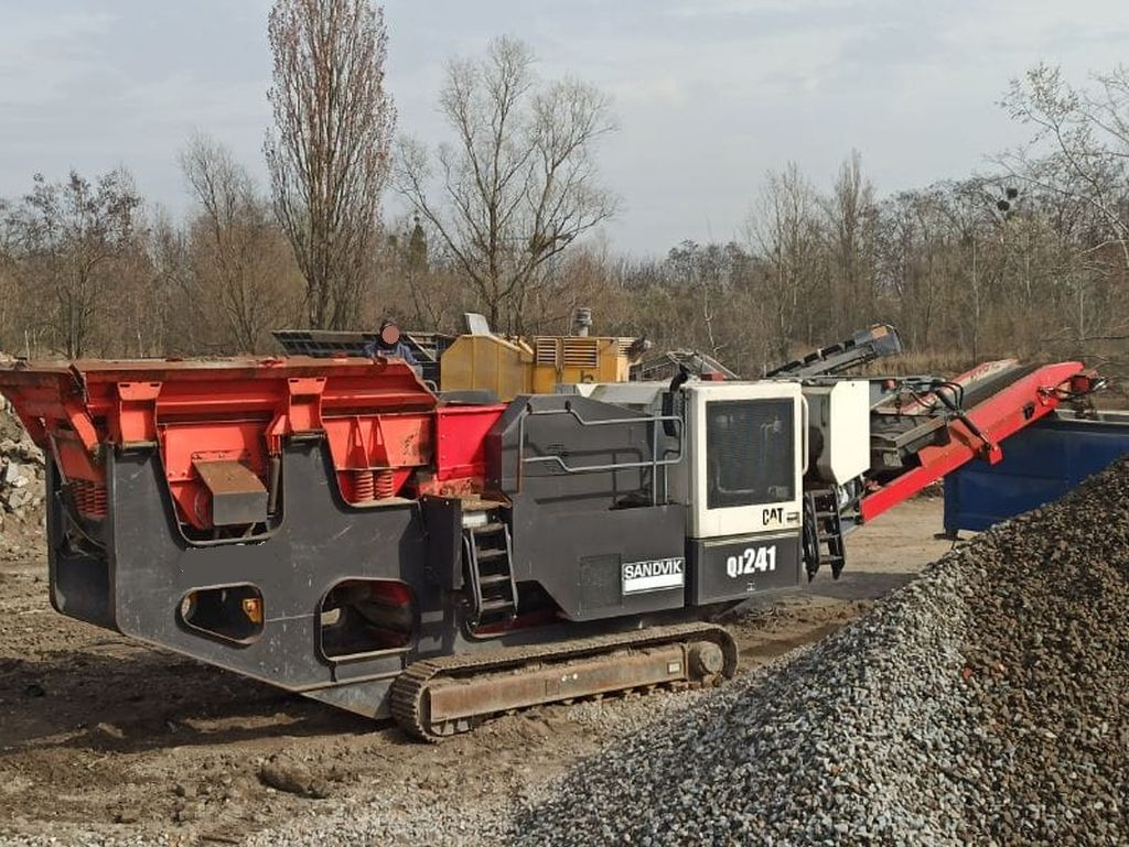 Concasseur à mâchoires SANDVIK QJ241: photos 1