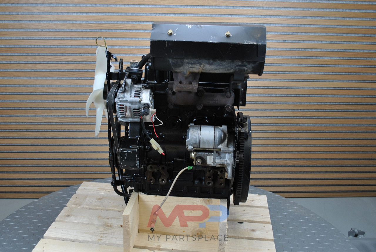 ISUZU 3CC1 - Moteur pour Tracteur agricole: photos 5 ISUZU 3CC1 - Moteur pour Tracteur agricole: photos 5