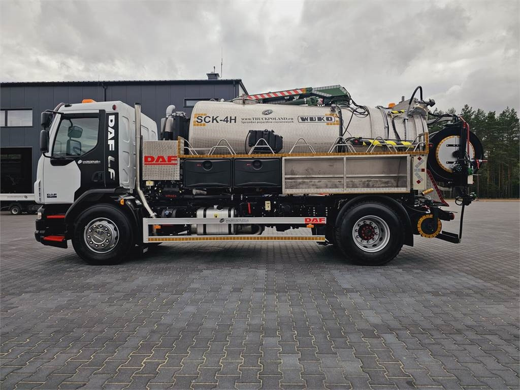 DAF WUKO SCK-4HW for collecting waste liquid separator - Camion vidangeur: photos 4 DAF WUKO SCK-4HW for collecting waste liquid separator - Camion vidangeur: photos 4