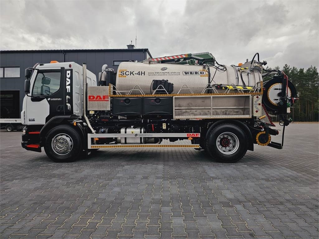 DAF WUKO SCK-4HW for collecting waste liquid separator  - Camion vidangeur: photos 4 DAF WUKO SCK-4HW for collecting waste liquid separator  - Camion vidangeur: photos 4