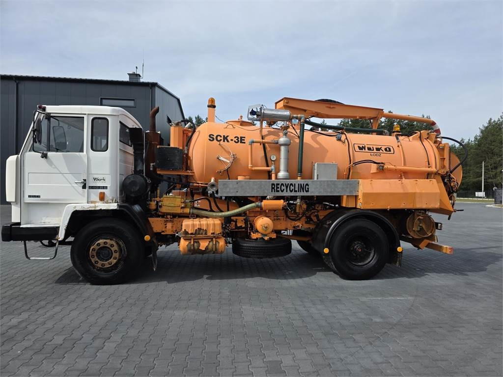 Jelcz WUKO SCK-3E RECYCLING for collecting liquid - Camion vidangeur: photos 4 Jelcz WUKO SCK-3E RECYCLING for collecting liquid - Camion vidangeur: photos 4