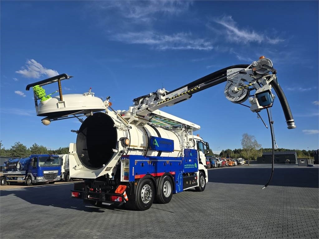 MAN ASSMANN ADR KOMBI FOR CLEANING CANALS WUKO - Camion vidangeur: photos 1 MAN ASSMANN ADR KOMBI FOR CLEANING CANALS WUKO - Camion vidangeur: photos 1