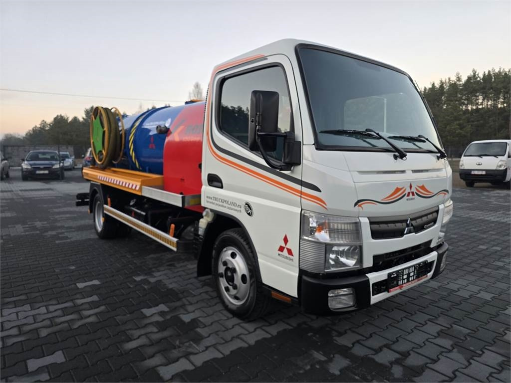 Mitsubishi ROM KOKS SMART COMBI WUKO HOT WATER FOR CLEANING S - Camion vidangeur: photos 2 Mitsubishi ROM KOKS SMART COMBI WUKO HOT WATER FOR CLEANING S - Camion vidangeur: photos 2