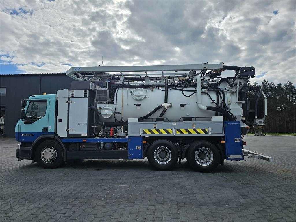 Renault 6x4 WUKO RIVARD RECYTLING for collecting liquid wa - Camion vidangeur: photos 3 Renault 6x4 WUKO RIVARD RECYTLING for collecting liquid wa - Camion vidangeur: photos 3