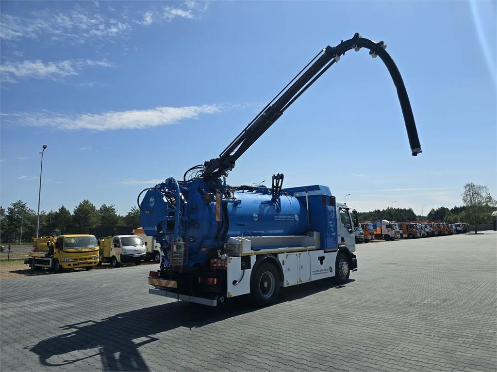 Camion vidangeur Renault WUKO RIVARD for collecting liquid waste: photos 24 Camion vidangeur Renault WUKO RIVARD for collecting liquid waste: photos 24