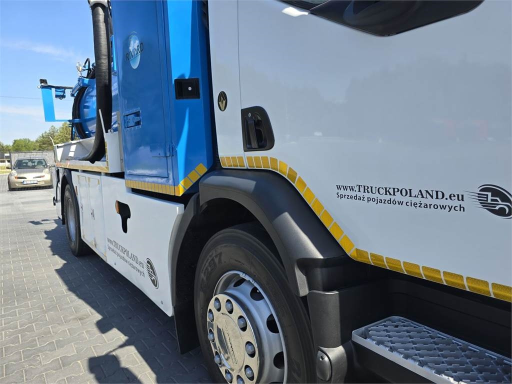 Camion vidangeur Renault WUKO RIVARD for collecting liquid waste: photos 8 Camion vidangeur Renault WUKO RIVARD for collecting liquid waste: photos 8