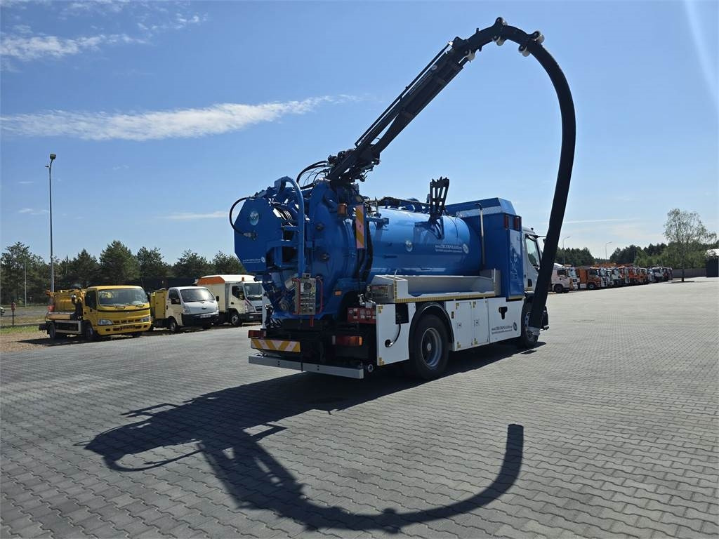 Camion vidangeur Renault WUKO RIVARD for collecting liquid waste: photos 23 Camion vidangeur Renault WUKO RIVARD for collecting liquid waste: photos 23