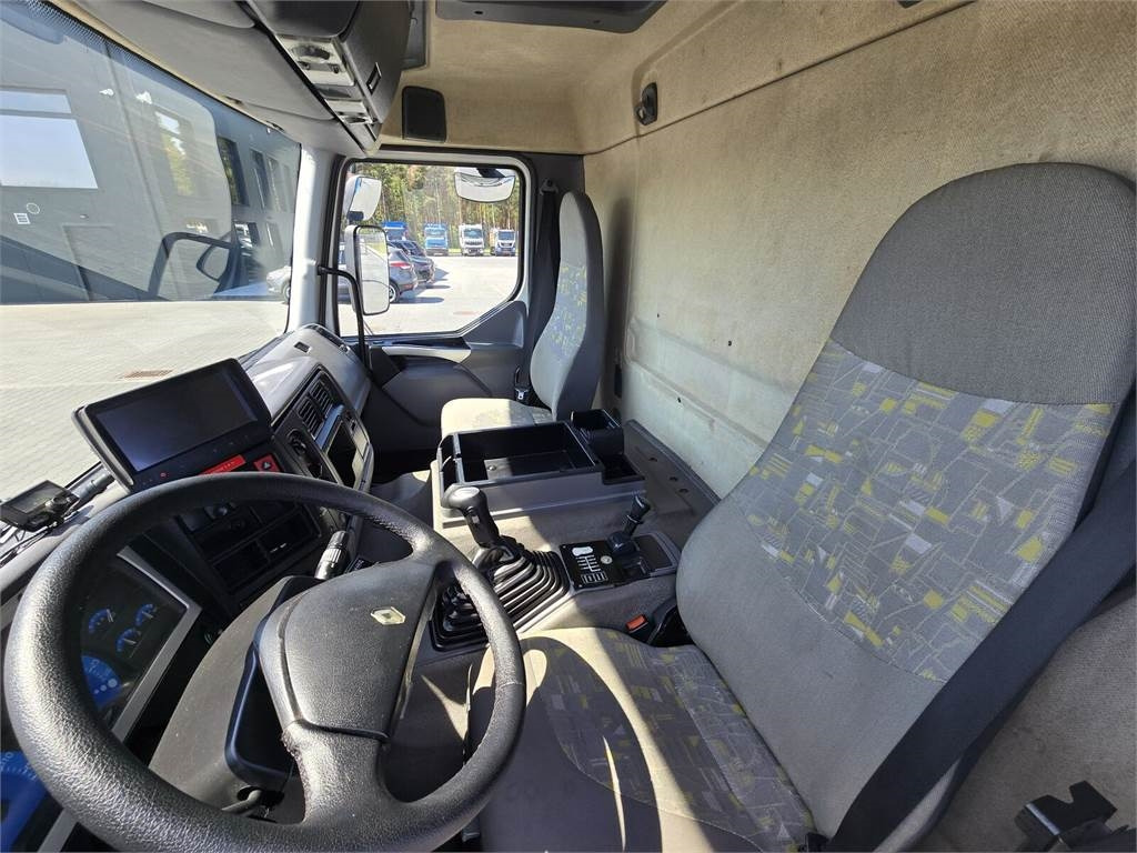 Camion vidangeur Renault WUKO RIVARD for collecting liquid waste: photos 34 Camion vidangeur Renault WUKO RIVARD for collecting liquid waste: photos 34