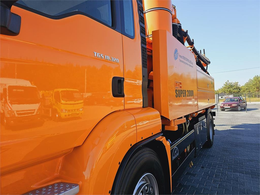 Véhicule de voirie/ Spécial MAN SUPER 2000 4x2 WUKO RECYKLING for collecting liqui: photos 9 Véhicule de voirie/ Spécial MAN SUPER 2000 4x2 WUKO RECYKLING for collecting liqui: photos 9