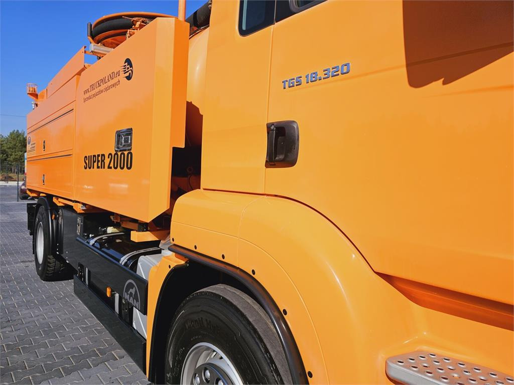 Véhicule de voirie/ Spécial MAN SUPER 2000 4x2 WUKO RECYKLING for collecting liqui: photos 8 Véhicule de voirie/ Spécial MAN SUPER 2000 4x2 WUKO RECYKLING for collecting liqui: photos 8