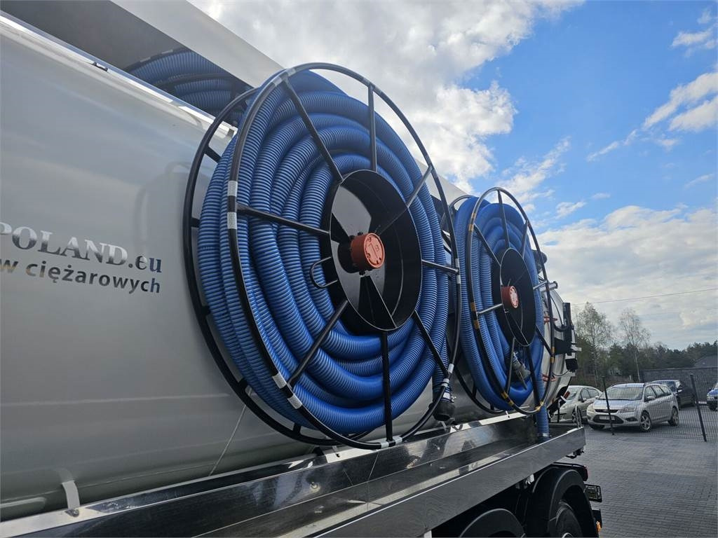 Camion vidangeur Volvo WUKO ADR ROLBA FOR CLEANING CHANNELS COMBI: photos 12