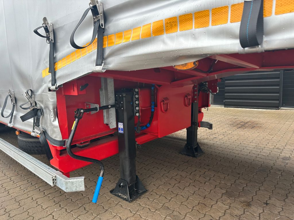 Faymonville Maxtrailer MAX 100 tieflader / Planenaufbau Faymonville Maxtrailer MAX 100 tieflader / Planenaufbau - Semi-remorque surbaissé: photos 5 Faymonville Maxtrailer MAX 100 tieflader / Planenaufbau Faymonville Maxtrailer MAX 100 tieflader / Planenaufbau - Semi-remorque surbaissé: photos 5