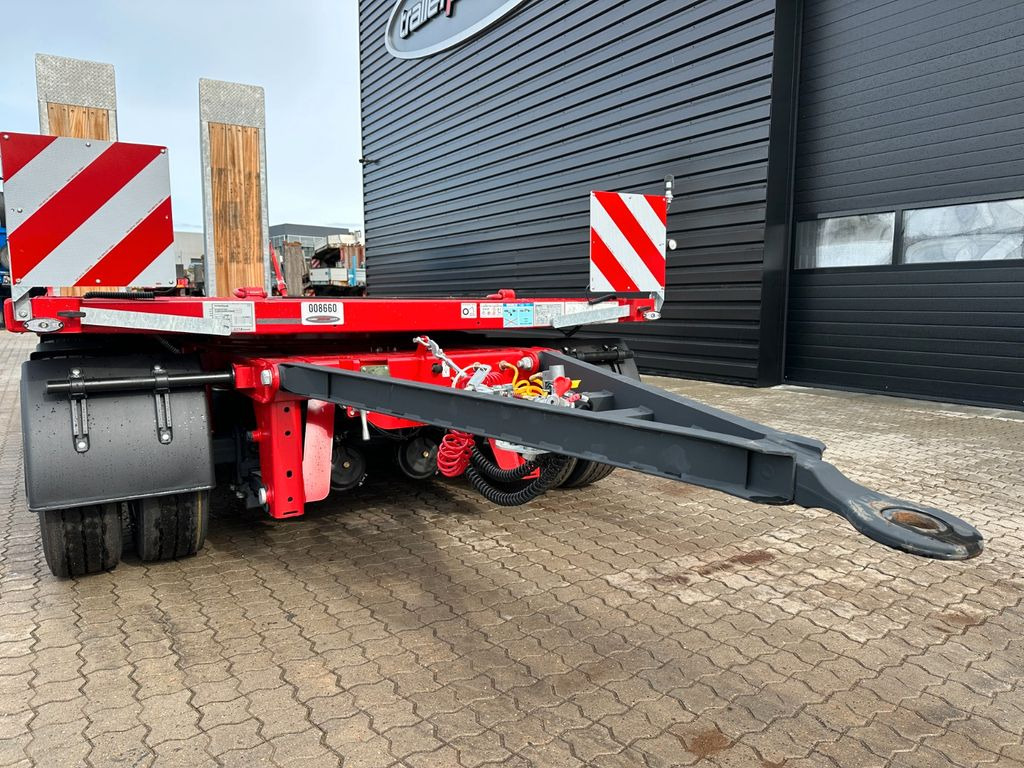 Faymonville Maxtrailer MAX 600 4 achs anhänger Faymonville Maxtrailer MAX 600 4 achs anhänger - Semi-remorque surbaissé: photos 4 Faymonville Maxtrailer MAX 600 4 achs anhänger Faymonville Maxtrailer MAX 600 4 achs anhänger - Semi-remorque surbaissé: photos 4