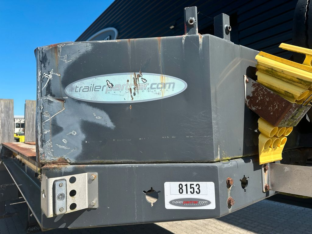 Faymonville Multimax 4 achs tieflader / ausziehbar Faymonville Multimax 4 achs tieflader / ausziehbar - Semi-remorque surbaissé: photos 3 Faymonville Multimax 4 achs tieflader / ausziehbar Faymonville Multimax 4 achs tieflader / ausziehbar - Semi-remorque surbaissé: photos 3