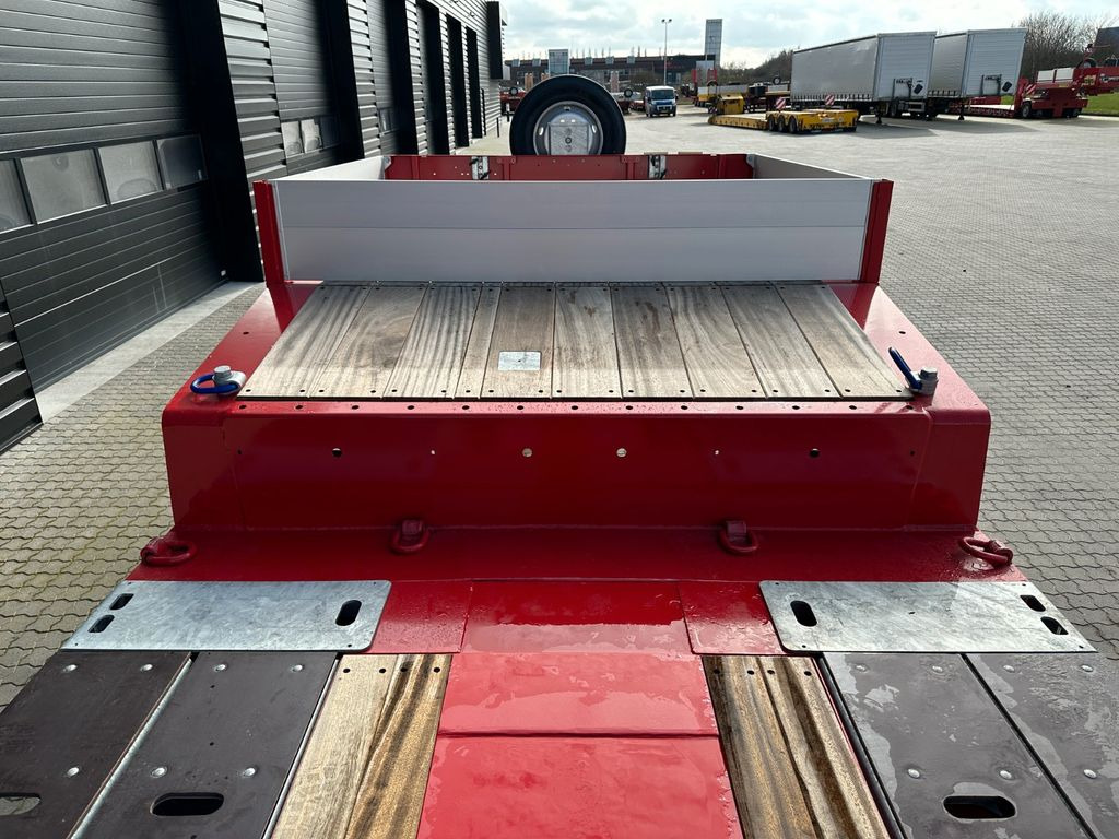 Faymonville Multimax N 4 LAUM RM 2+2 Faymonville Multimax N 4 LAUM RM 2+2 - Semi-remorque surbaissé: photos 5 Faymonville Multimax N 4 LAUM RM 2+2 Faymonville Multimax N 4 LAUM RM 2+2 - Semi-remorque surbaissé: photos 5