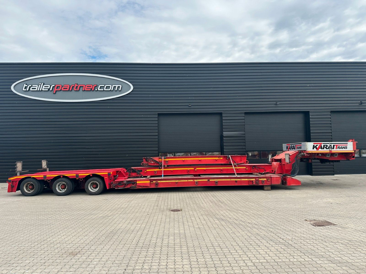 Nooteboom 3 achs tiefbett / Kesselbrücke - Semi-remorque surbaissé: photos 1 Nooteboom 3 achs tiefbett / Kesselbrücke - Semi-remorque surbaissé: photos 1