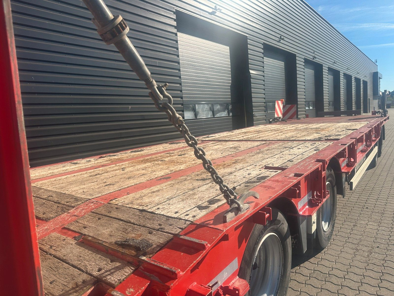 Nooteboom 4 achs anhänger / Doppelt rampen - Remorque porte-engin surbaissée: photos 3 Nooteboom 4 achs anhänger / Doppelt rampen - Remorque porte-engin surbaissée: photos 3