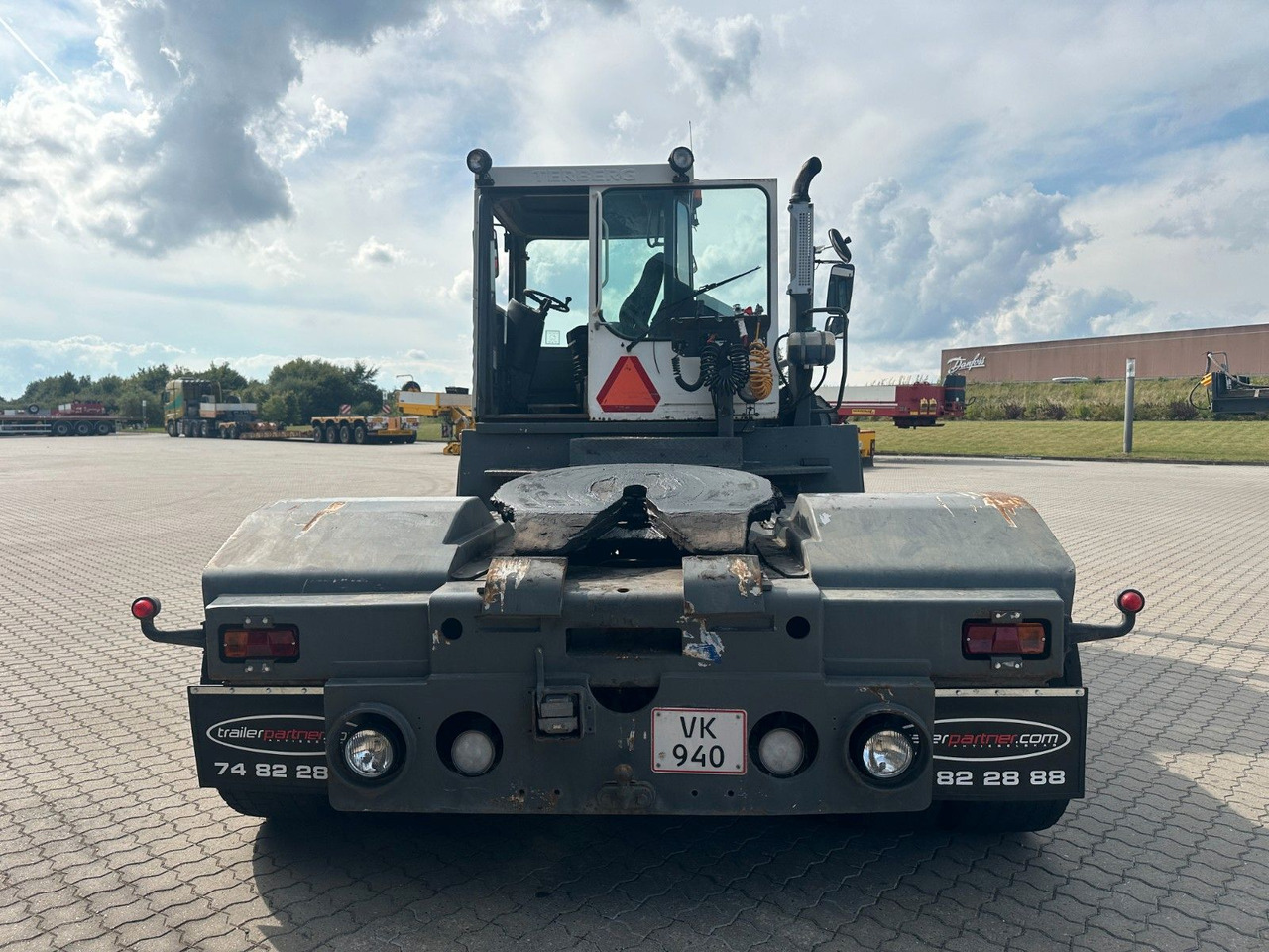Terberg TT222 - Tracteur portuaire: photos 4 Terberg TT222 - Tracteur portuaire: photos 4