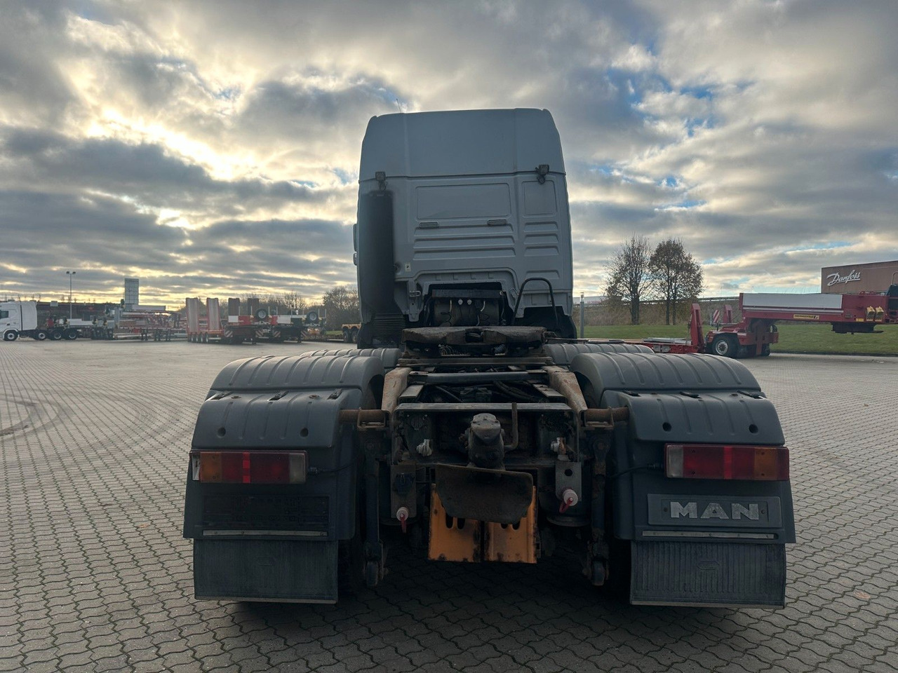 MAN TGA 26.530 6x4 / 120 T - Tracteur routier: photos 5 MAN TGA 26.530 6x4 / 120 T - Tracteur routier: photos 5