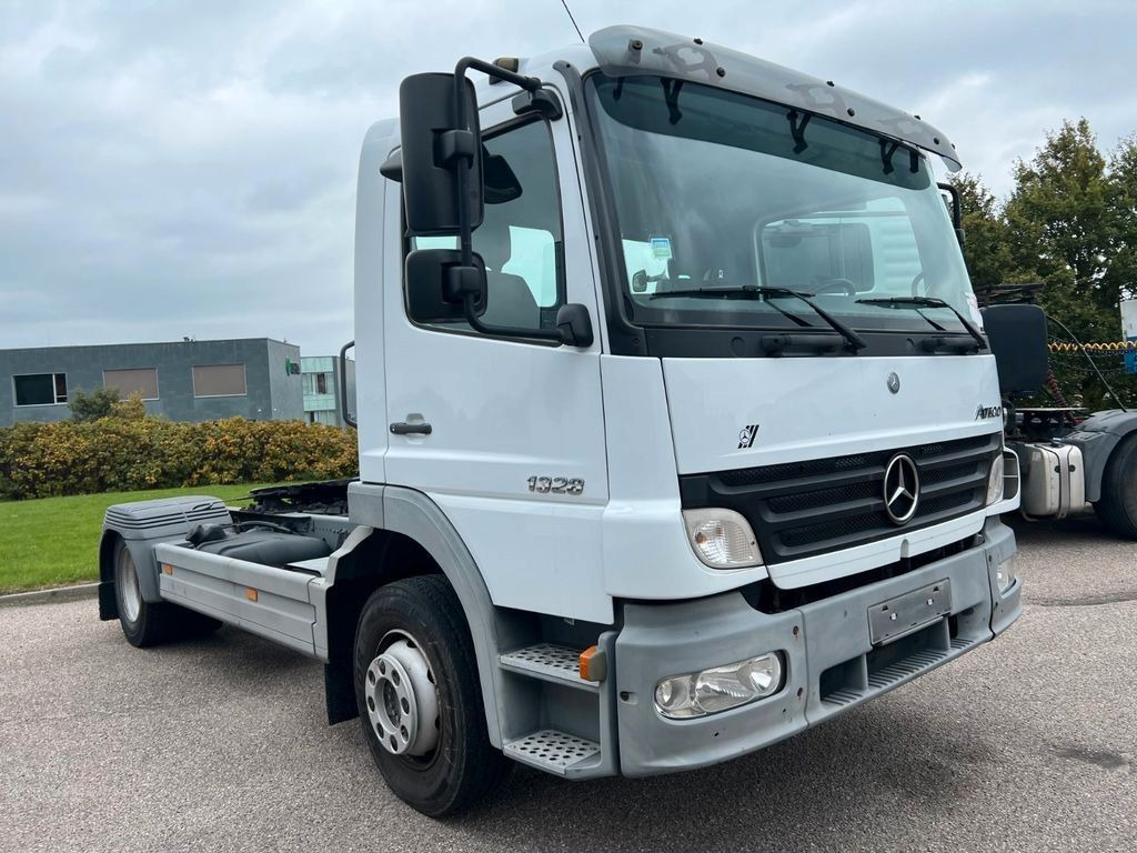 Mercedes-Benz Atego 1328 LS 4x2 + Diagnose Auflieger - Tracteur routier: photos 4 Mercedes-Benz Atego 1328 LS 4x2 + Diagnose Auflieger - Tracteur routier: photos 4