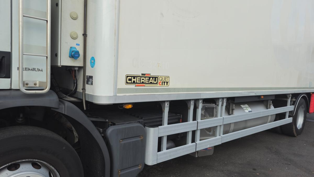 Camion frigorifique Renault Premium 270 DXI: photos 12