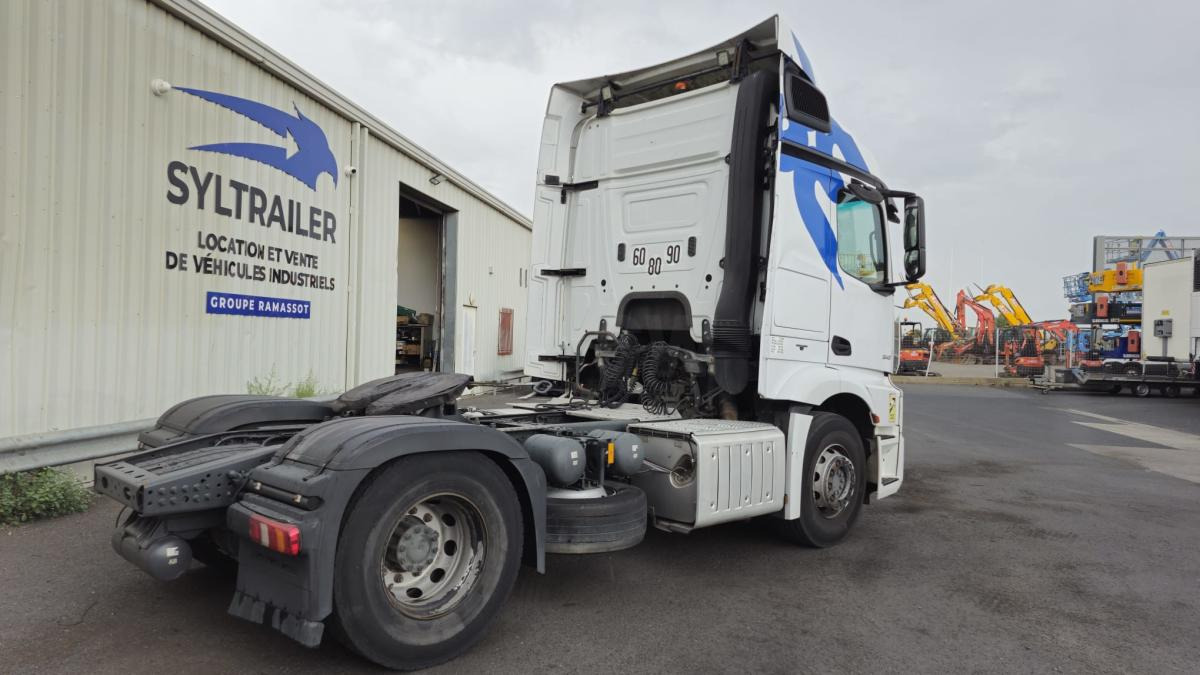 Mercedes Actros 1843 - Tracteur routier: photos 3 Mercedes Actros 1843 - Tracteur routier: photos 3