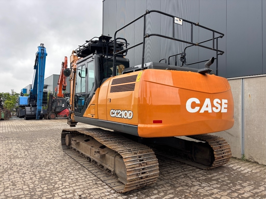 Case CX 210 D - Pelle sur chenille: photos 3 Case CX 210 D - Pelle sur chenille: photos 3